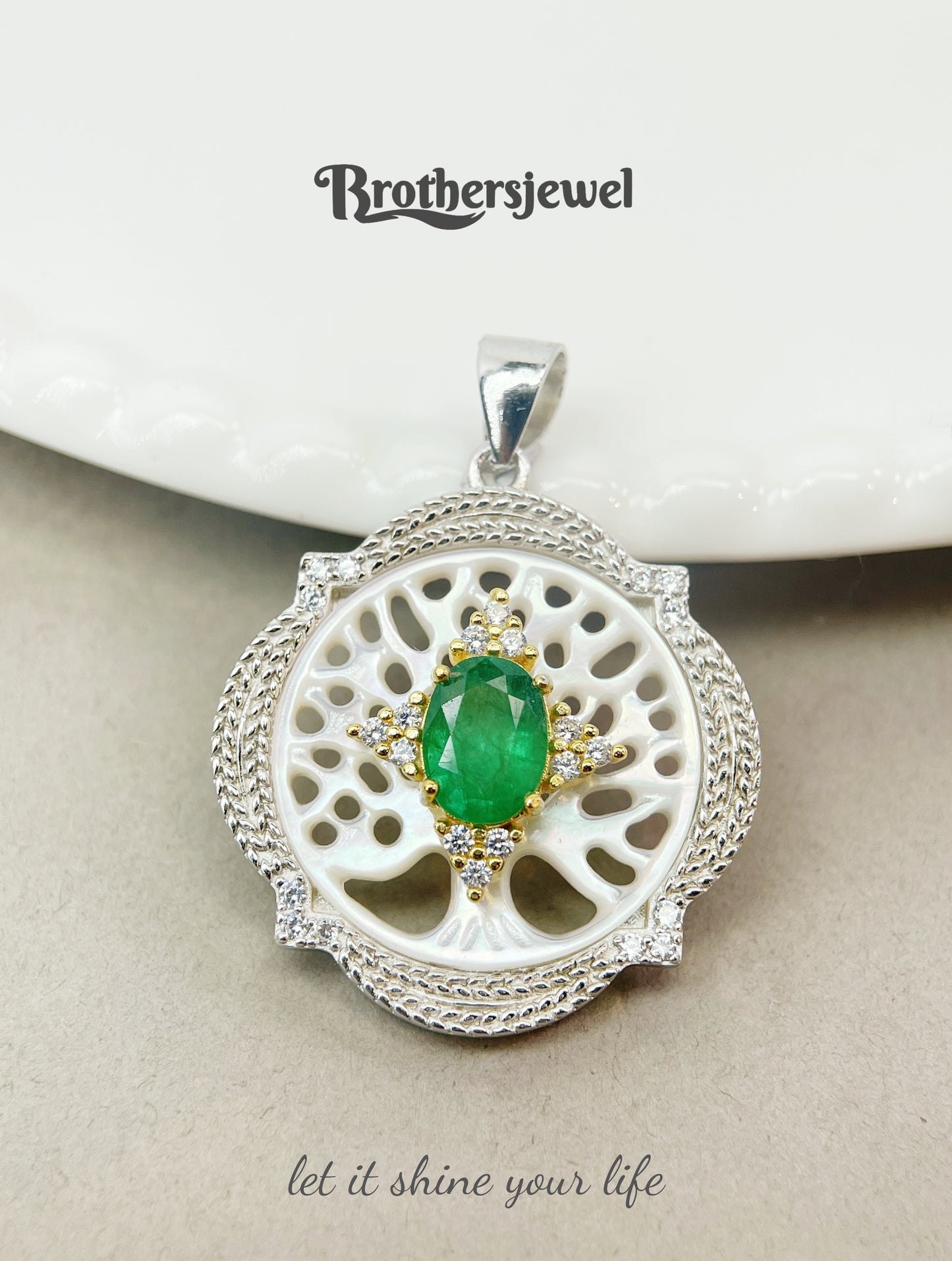 S925 Sterling Silver Natural Emerald Pendant L0298102