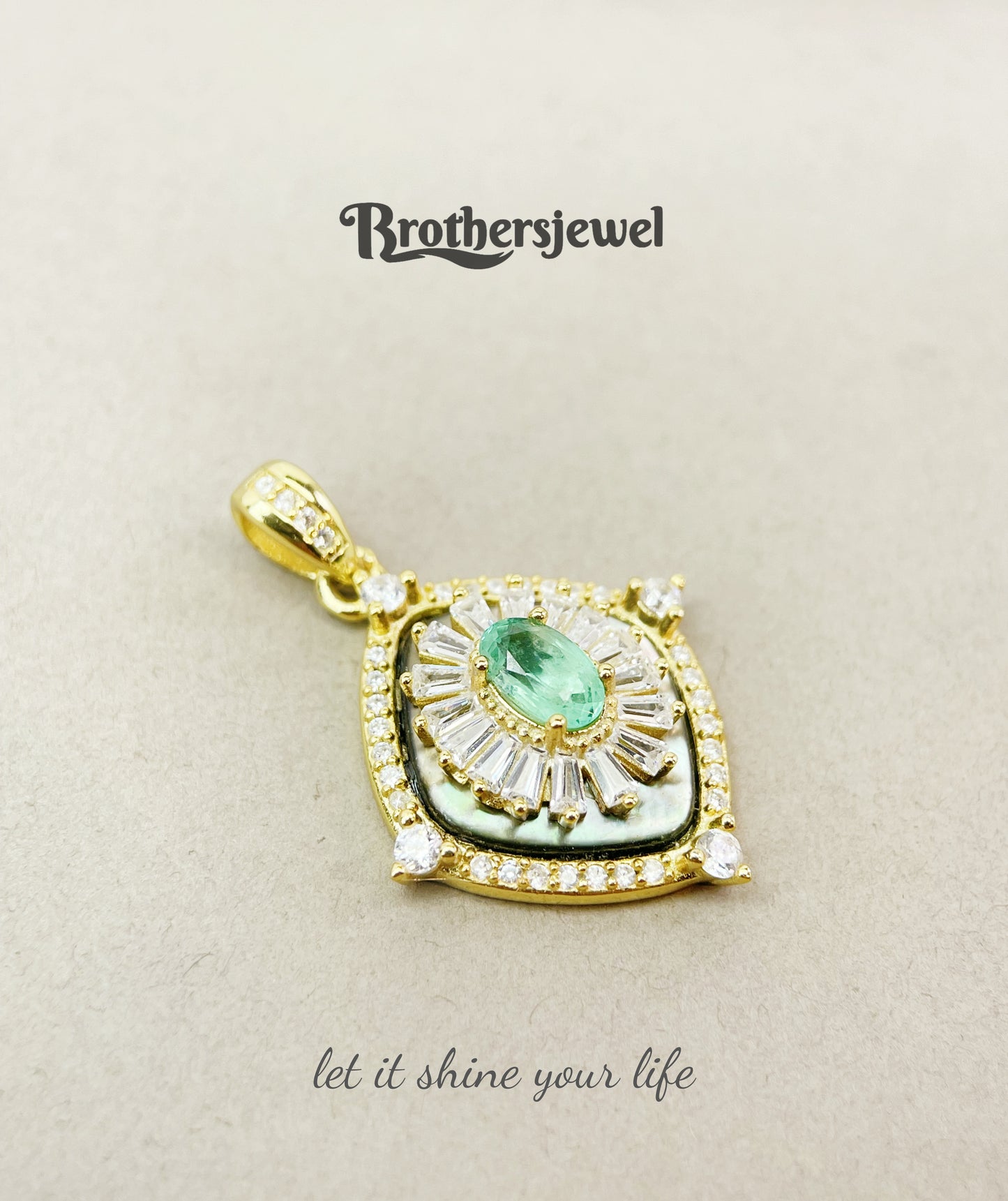 S925 Sterling Silver Natural Emerald Pendant L0109197