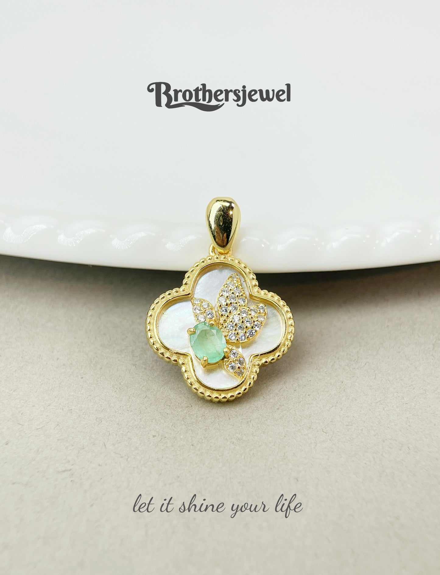 S925 Sterling Silver Natural Emerald Pendant L0098196