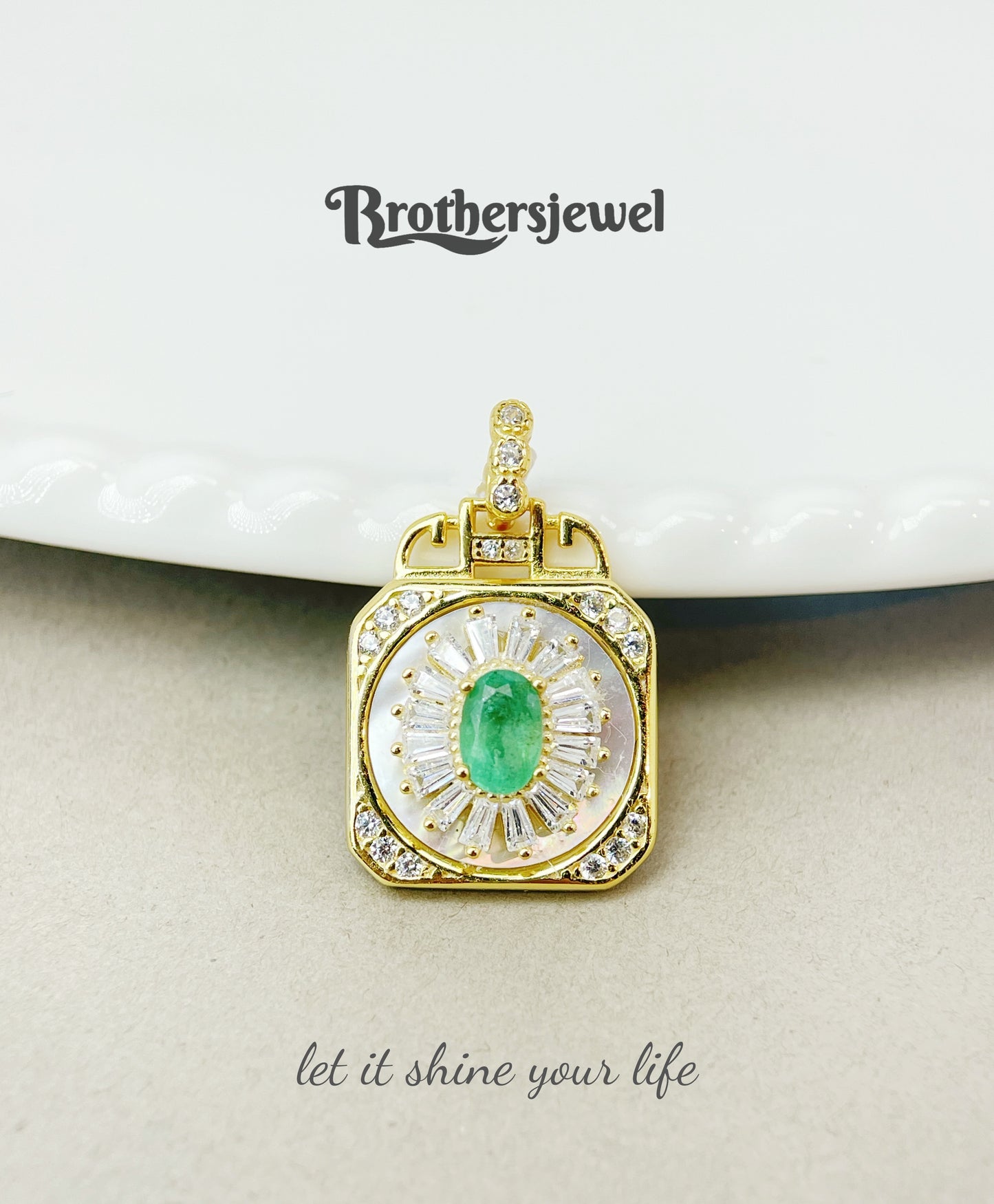 S925 Sterling Silver Natural Emerald Pendant L0098195