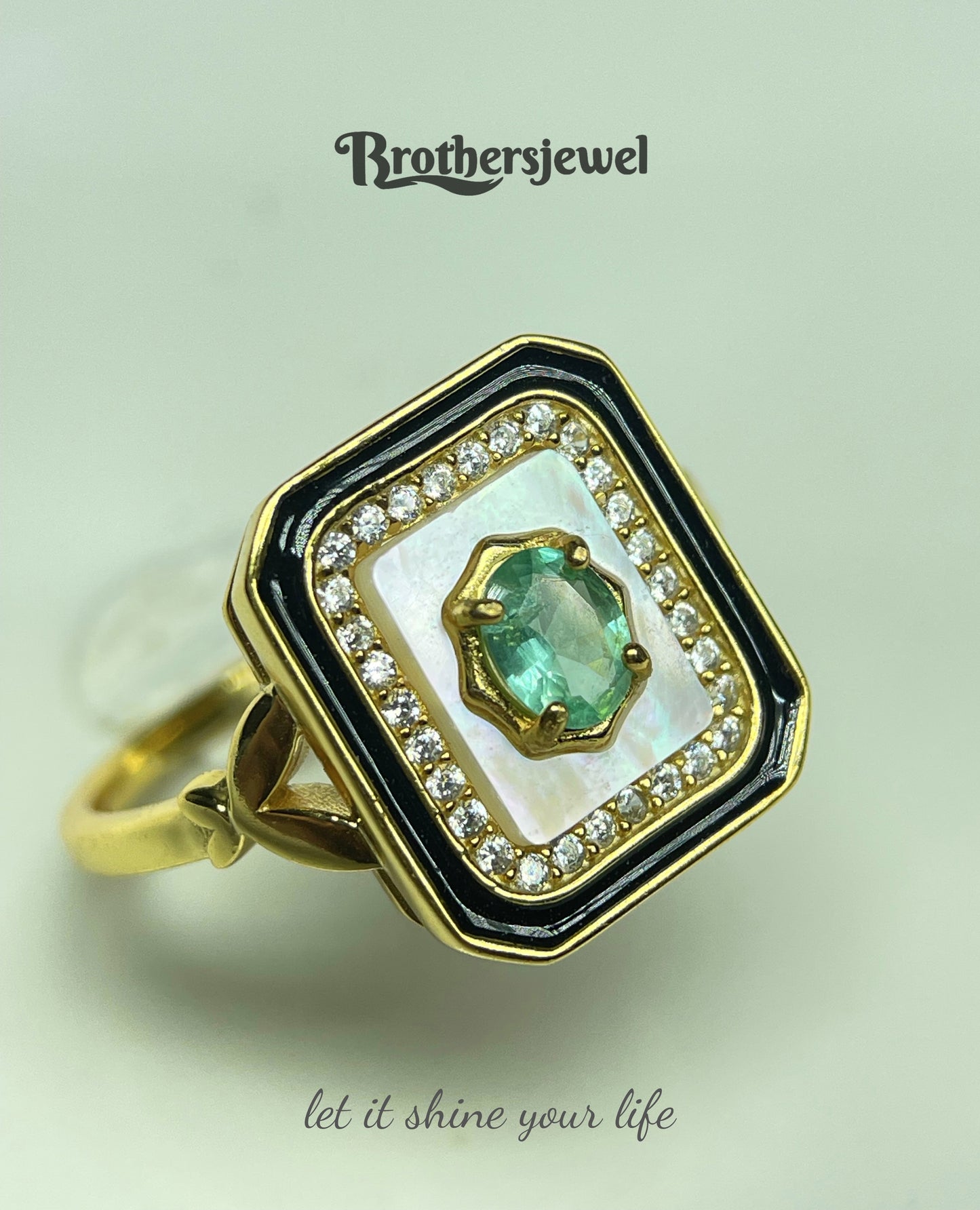 S925 Silver Natural Gorgeous Emerald Ring L0118186