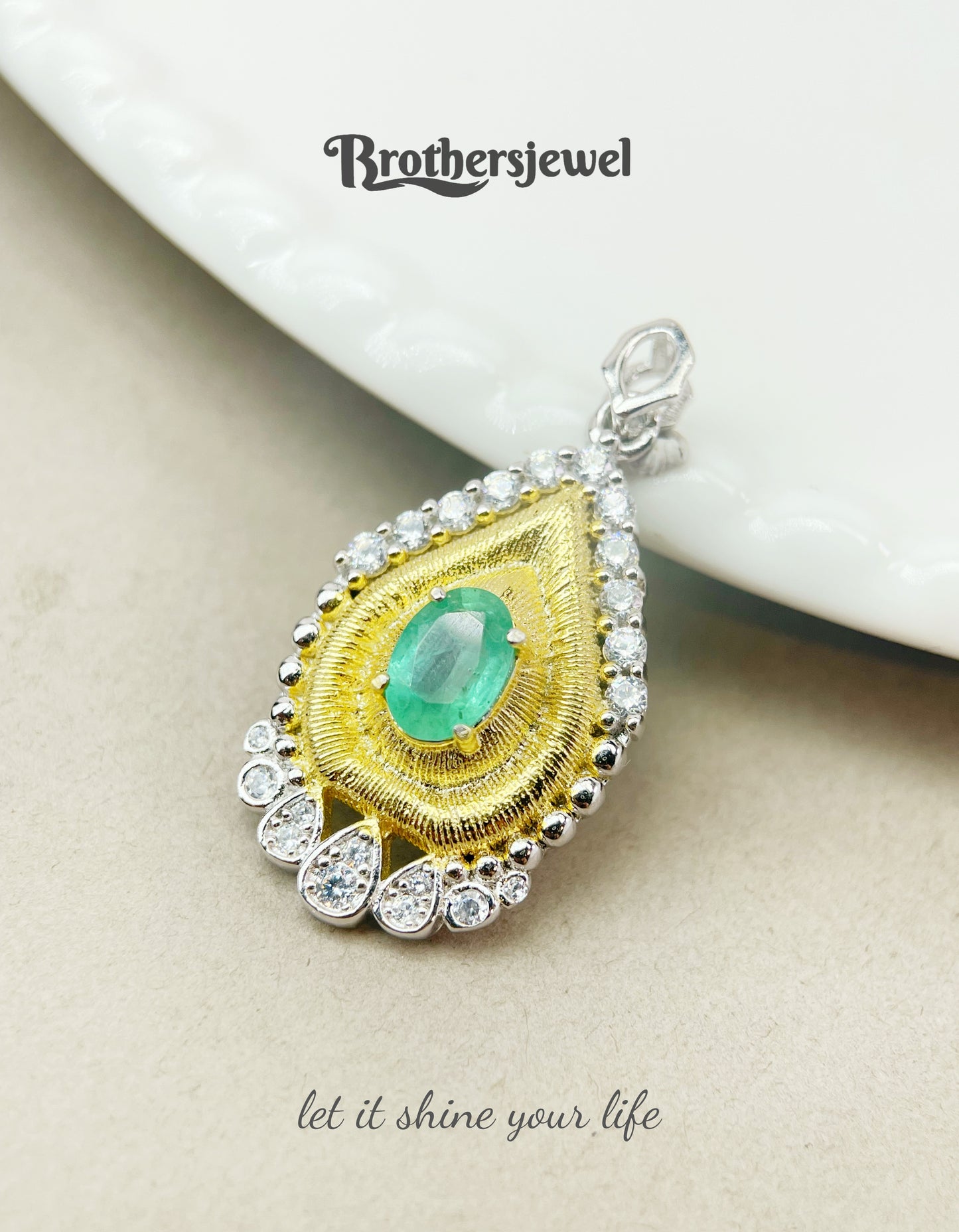 S925 Sterling Silver Natural Emerald Pendant L0139200